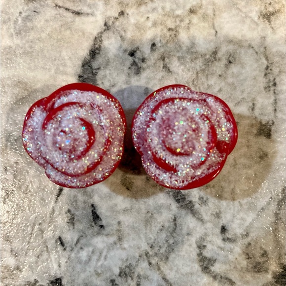 Frosted Red Rose Acrylic 5/8(16mm) Plug Set - Picture 2 of 8